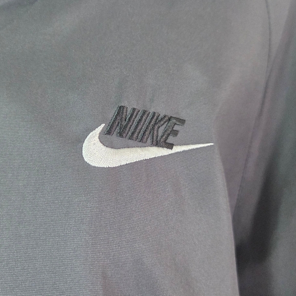 Nike Men's Grey And Black Windbreaker Jacket Size Med - Picture 4 of 6